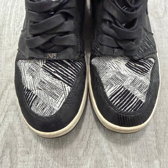 Air Jordan 1 Retro High BHM Black History Month Men\'s 14 Sneakers 579591-010 main image 14